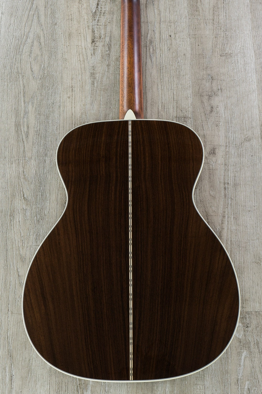 Martin 000-28 6-String Acoustic Guitar, Ebony Fingerboard, Hard Case - Sunburst