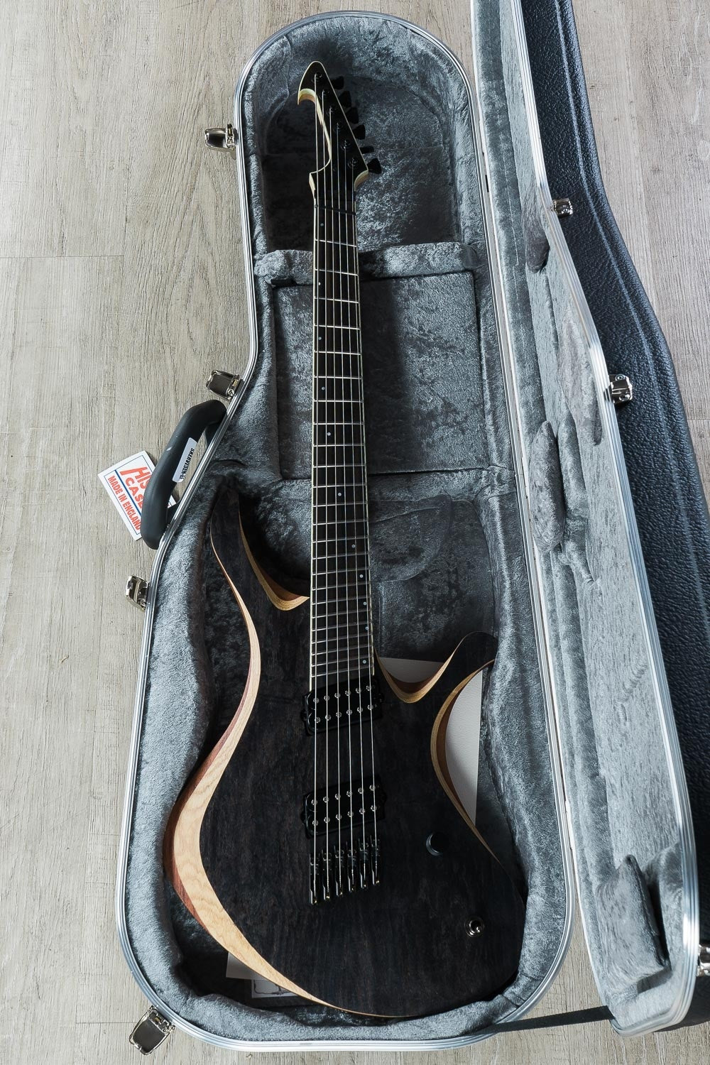 Skervesen Swan 6 FF Multi-Scale Electric Guitar, Swamp Ash, Ebony Fingerboard, Bare Knuckle Pickups, Hiscox Hard Case - Black Ash