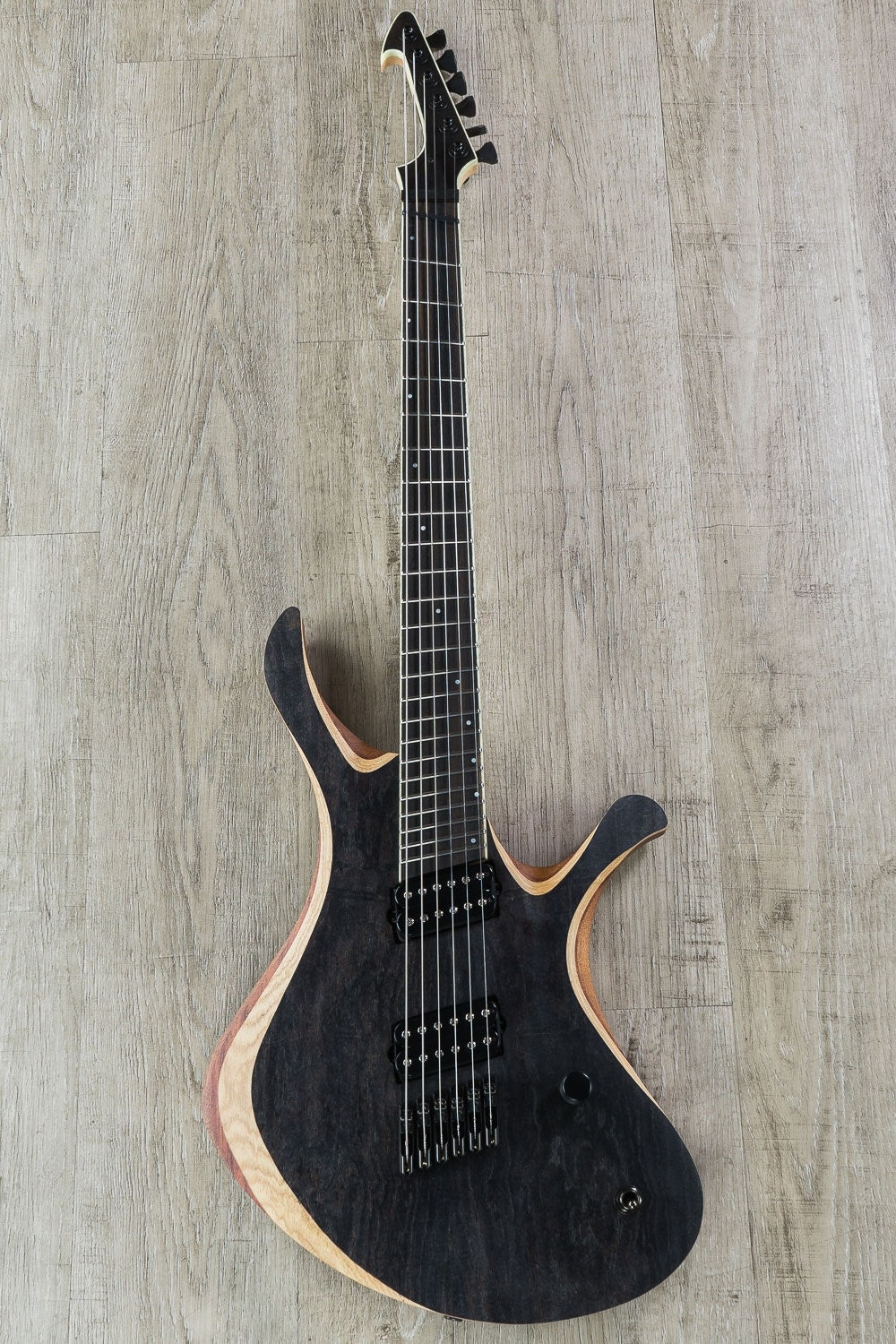 Skervesen Swan 6 FF Multi-Scale Electric Guitar, Swamp Ash, Ebony Fingerboard, Bare Knuckle Pickups, Hiscox Hard Case - Black Ash
