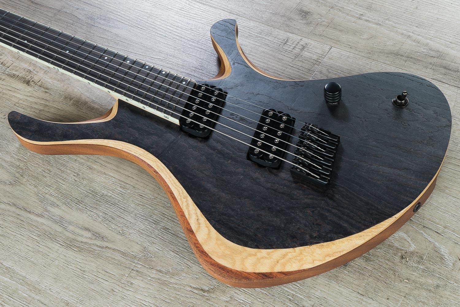 Skervesen Swan 6 FF Multi-Scale Electric Guitar, Swamp Ash, Ebony Fingerboard, Bare Knuckle Pickups, Hiscox Hard Case - Black Ash