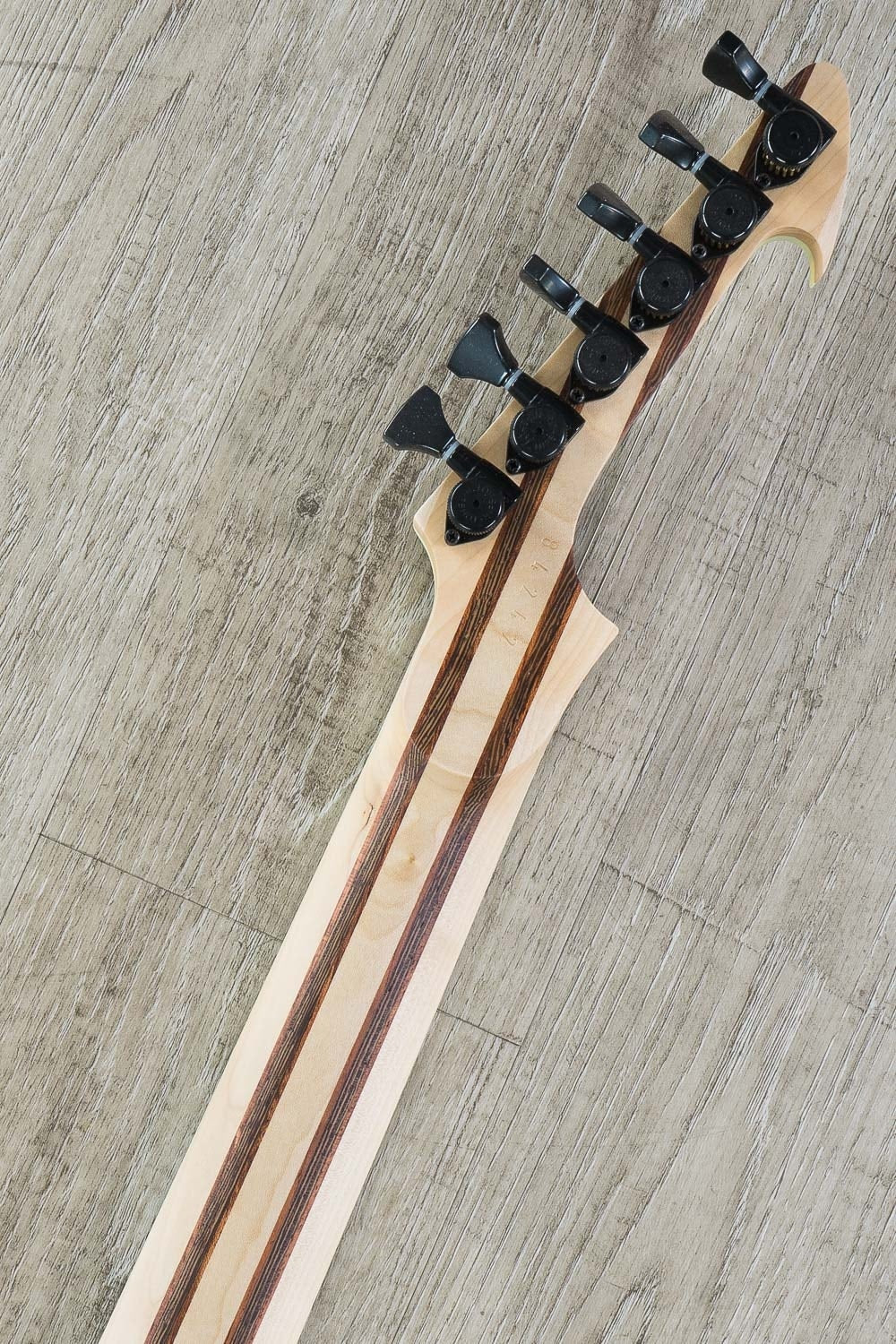 Skervesen Swan 6 FF Multi-Scale Electric Guitar, Swamp Ash, Ebony Fingerboard, Bare Knuckle Pickups, Hiscox Hard Case - Black Ash