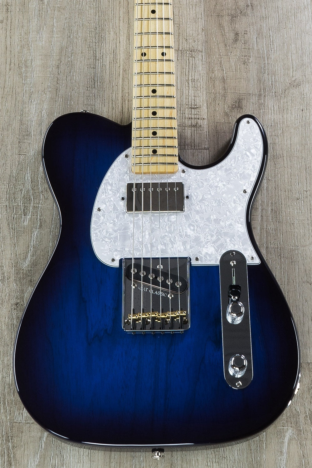 G&L USA Fullerton Deluxe ASAT Classic Bluesboy Electric Guitar, Swamp Ash Body, Maple Fingerboard, Hard Case - Blueburst