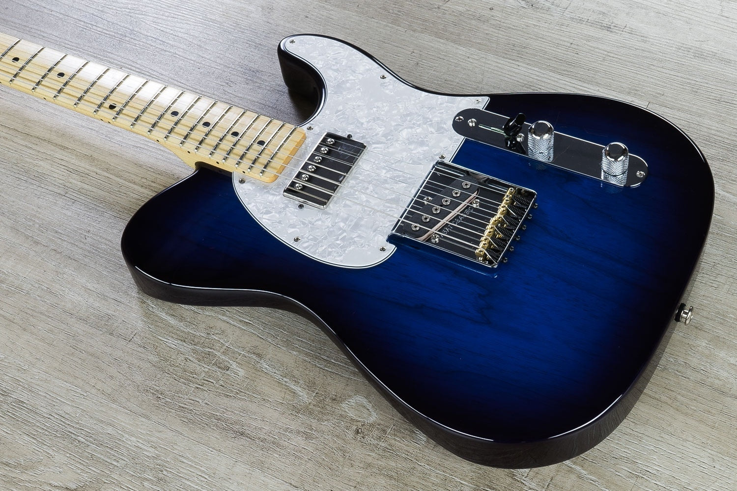 G&L USA Fullerton Deluxe ASAT Classic Bluesboy Electric Guitar, Swamp Ash Body, Maple Fingerboard, Hard Case - Blueburst
