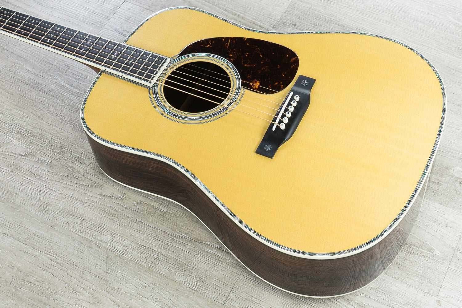 Martin D-42 Standard Series Reimagined 2018 Dreadnought Acoustic Guitar with Hard Case - Natural