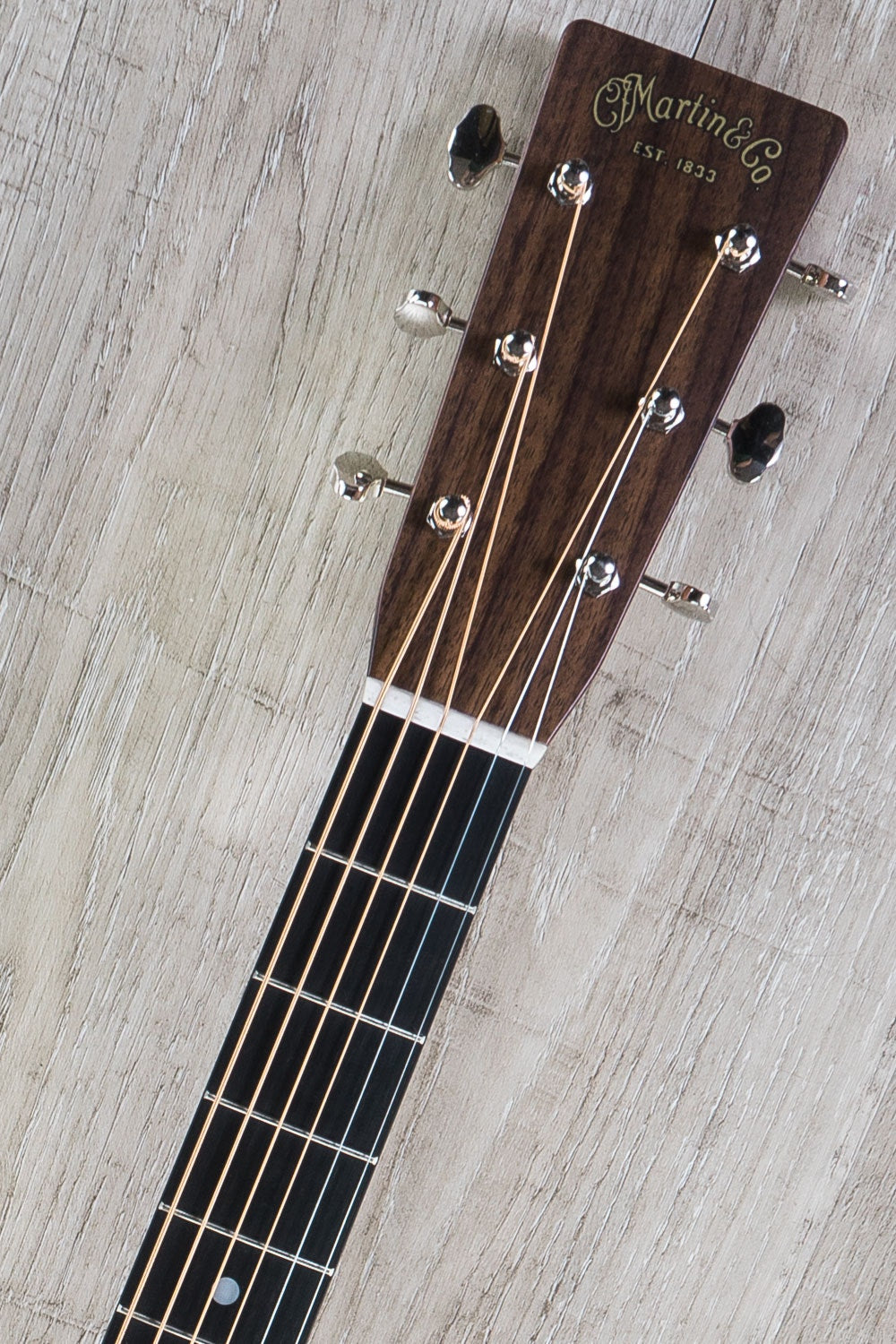 Martin Standard Series D-28 Acoustic Guitar, Spruce Top, Rosewood Back, Ebony Board