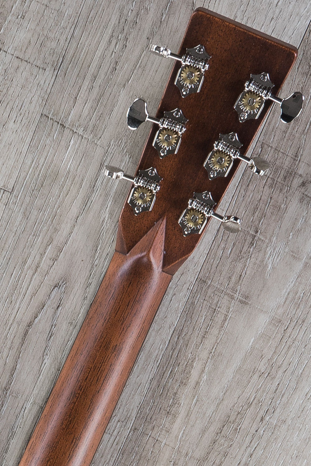 Martin Standard Series D-28 Acoustic Guitar, Spruce Top, Rosewood Back, Ebony Board