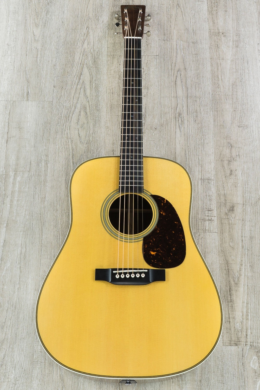 Martin Retro Series HD‑28E Dreadnought Acoustic-Electric Guitar with Case - Natural