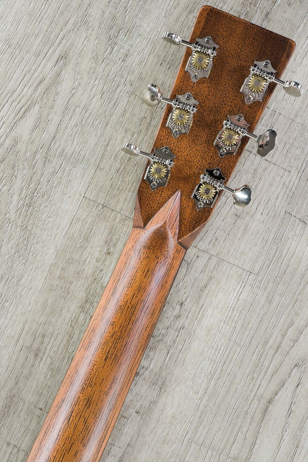 Martin Retro Series HD‑28E Dreadnought Acoustic-Electric Guitar with Case - Natural