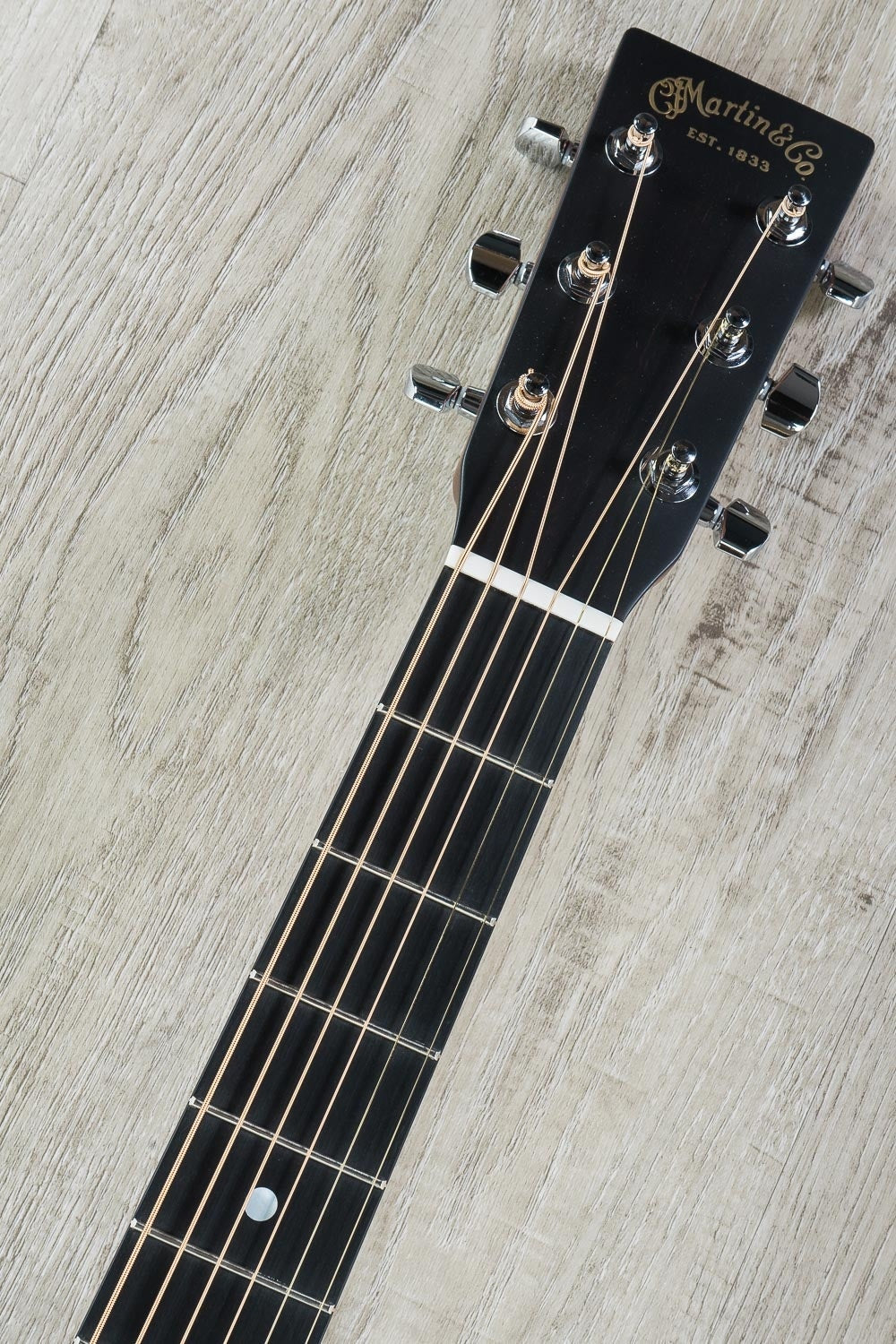 Martin NAMM 2018 Custom Shop 000 Acoustic Guitar, Quilted Maple Back/Sides, Sitka Spruce Top, Hard Case - Trans Walnut Edge Sunburst