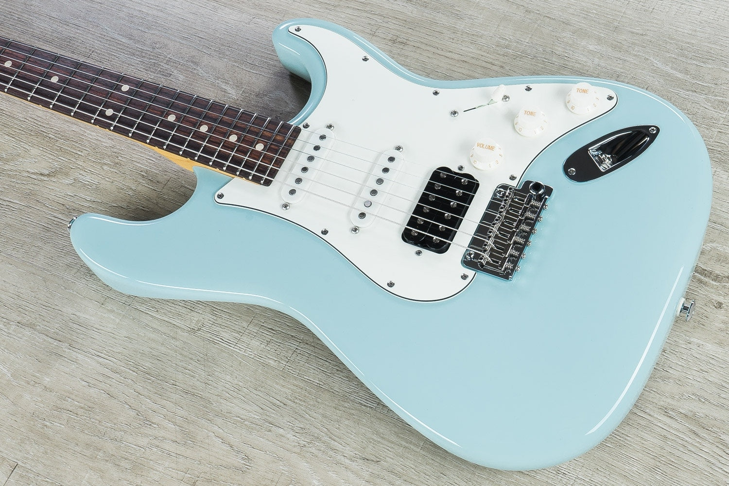 Suhr Classic S Electric Guitar, HSS, Indian Rosewood Fingerboard, SSCII, Deluxe Gig Bag - Sonic Blue