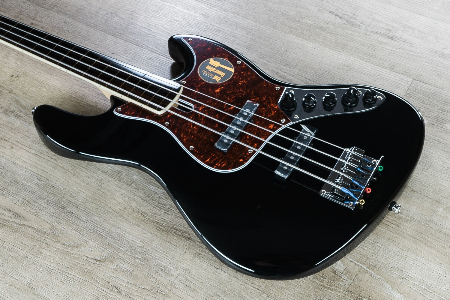 Sire Marcus Miller V7 Alder Fretless 2nd Gen 4-String Bass Guitar BK Black w/ Bag