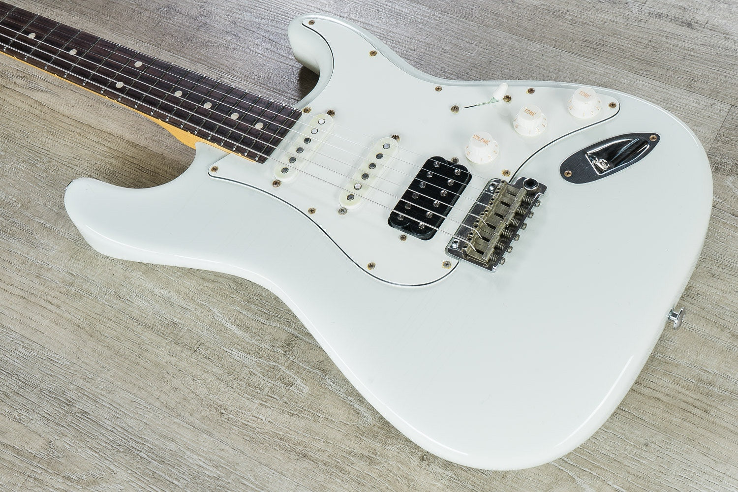 Suhr Classic S Antique HSS Electric Guitar, Indian Rosewood Fingerboard, SSCII, Deluxe Padded Gig Bag - Olympic White