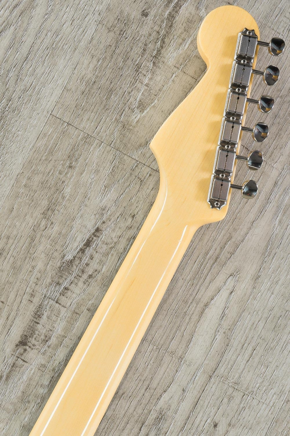 Fender American Original '60s Stratocaster Electric Guitar, Rosewood Fingerboard, Hard Case - 3-Color Sunburst (B-Stock)