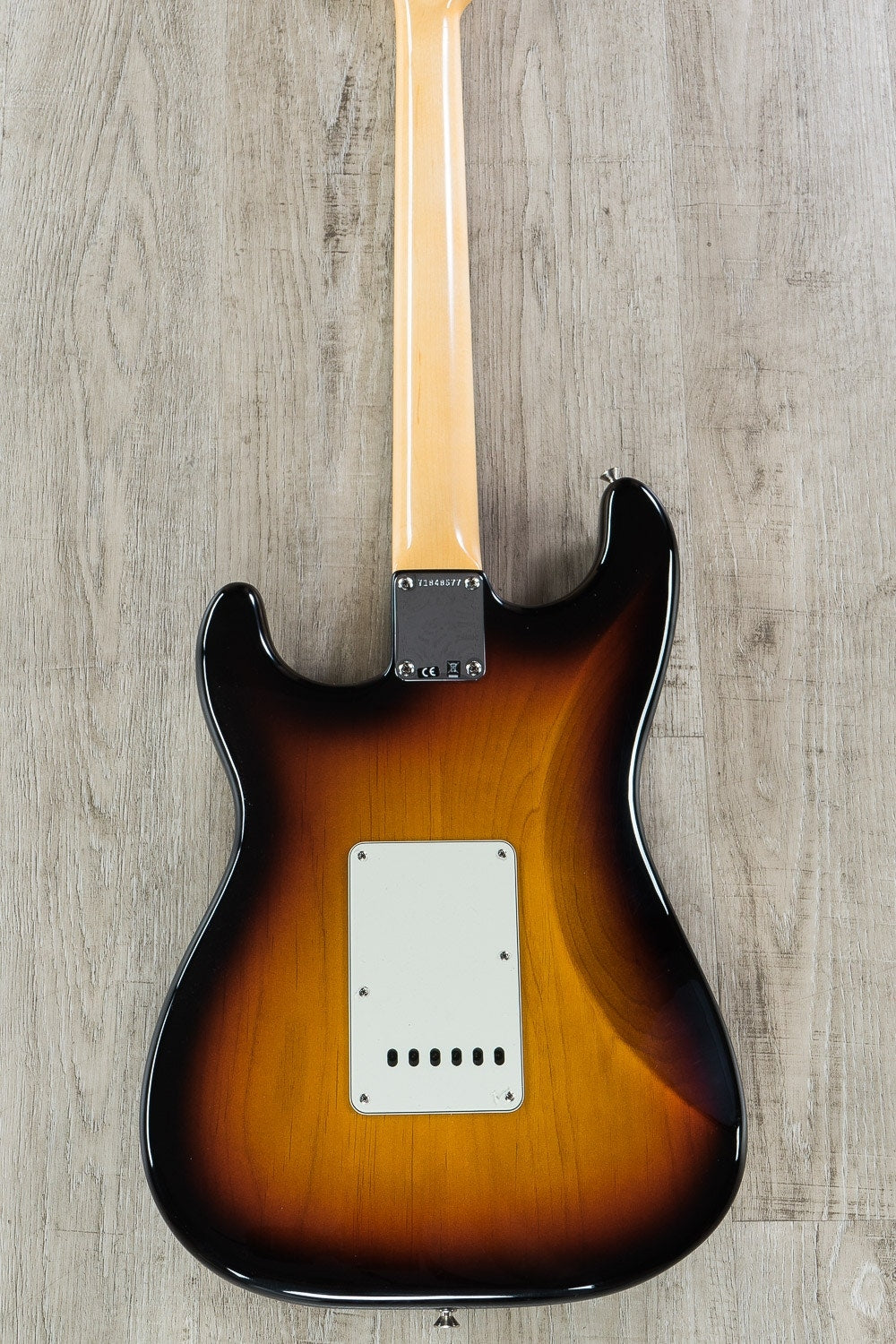 Fender American Original '60s Stratocaster Electric Guitar, Rosewood Fingerboard, Hard Case - 3-Color Sunburst (B-Stock)