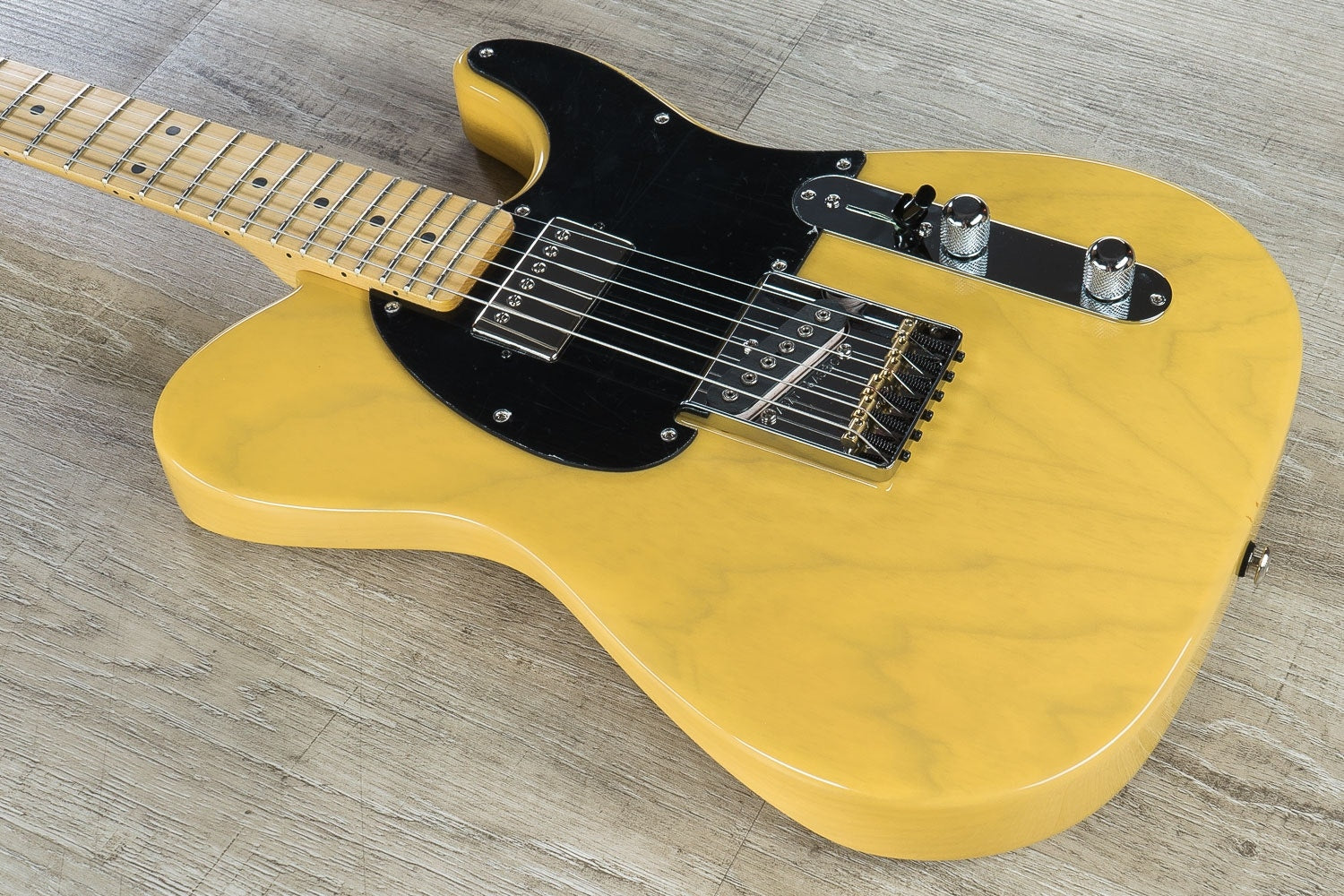 G&L USA ASAT Classic Bluesboy Electric Guitar, Maple Fretboard, Swamp Ash Body, Hard Case - Butterscotch Blonde