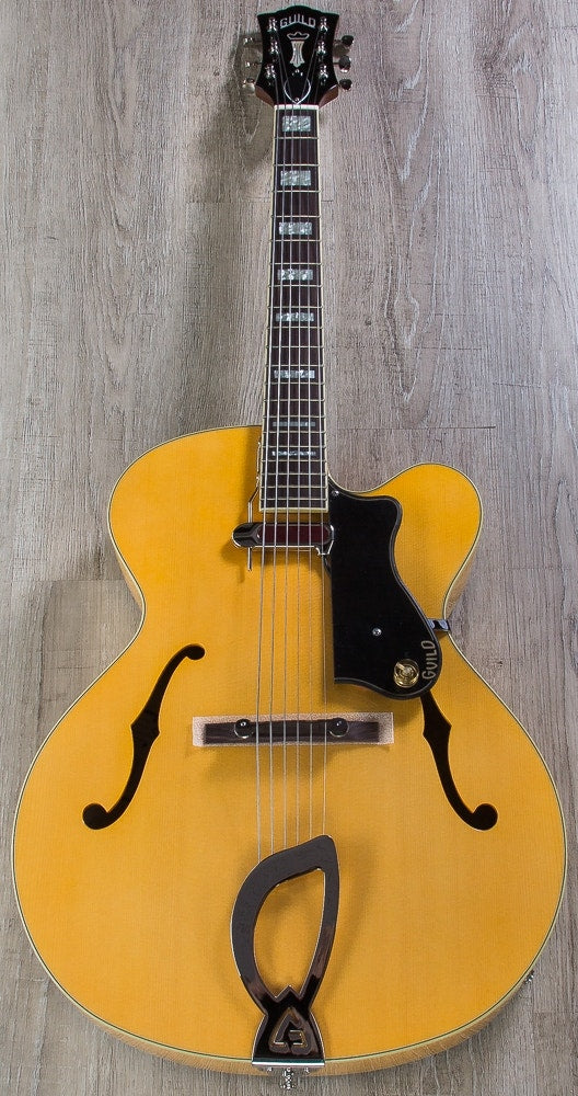 Guild A-150 Savoy Hollowbody Archtop Electric Guitar with Hardshell Case - Blonde (Open Box)