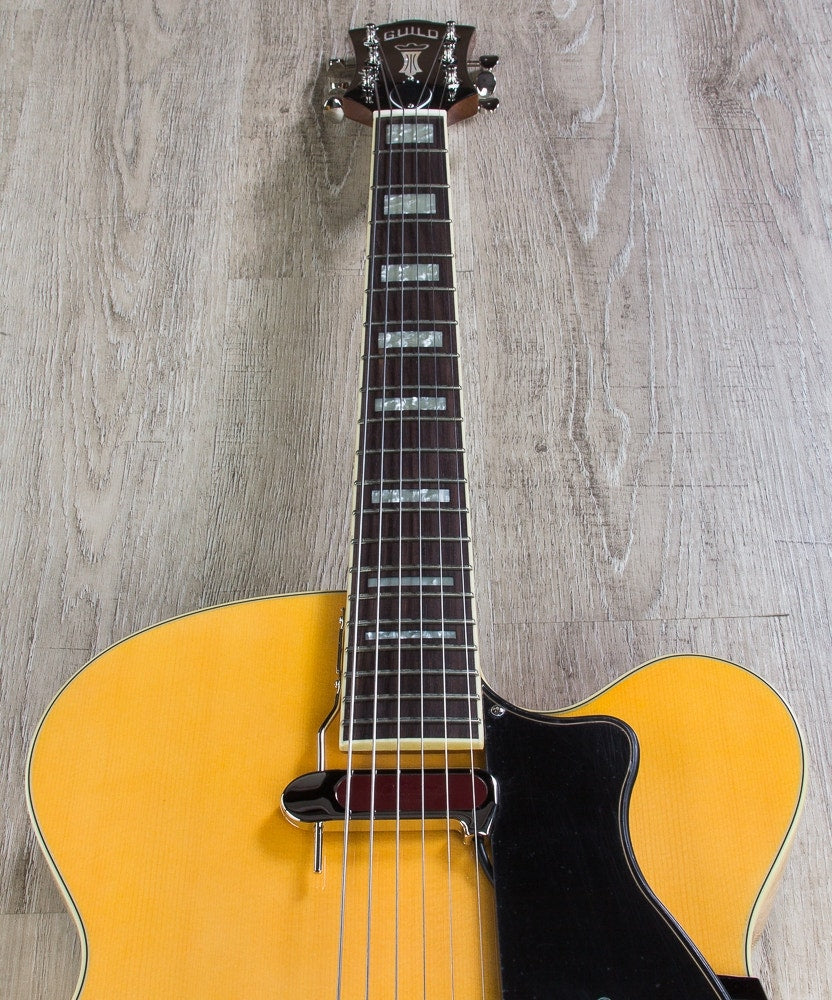 Guild A-150 Savoy Hollowbody Archtop Electric Guitar with Hardshell Case - Blonde (Open Box)