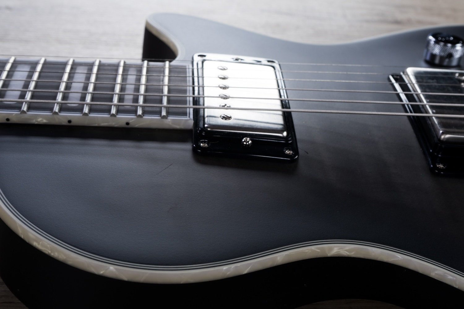 Hagstrom Ultra Max Electric Guitar, Resinator Fingerboard, Cosmic Black Burst Satin (B-STOCK)