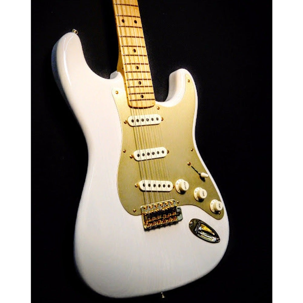 Iconic Custom Guitars Crazy Diamond NOS Electric Guitar in Aged White Finish with Arcane Pickups and Hard Case