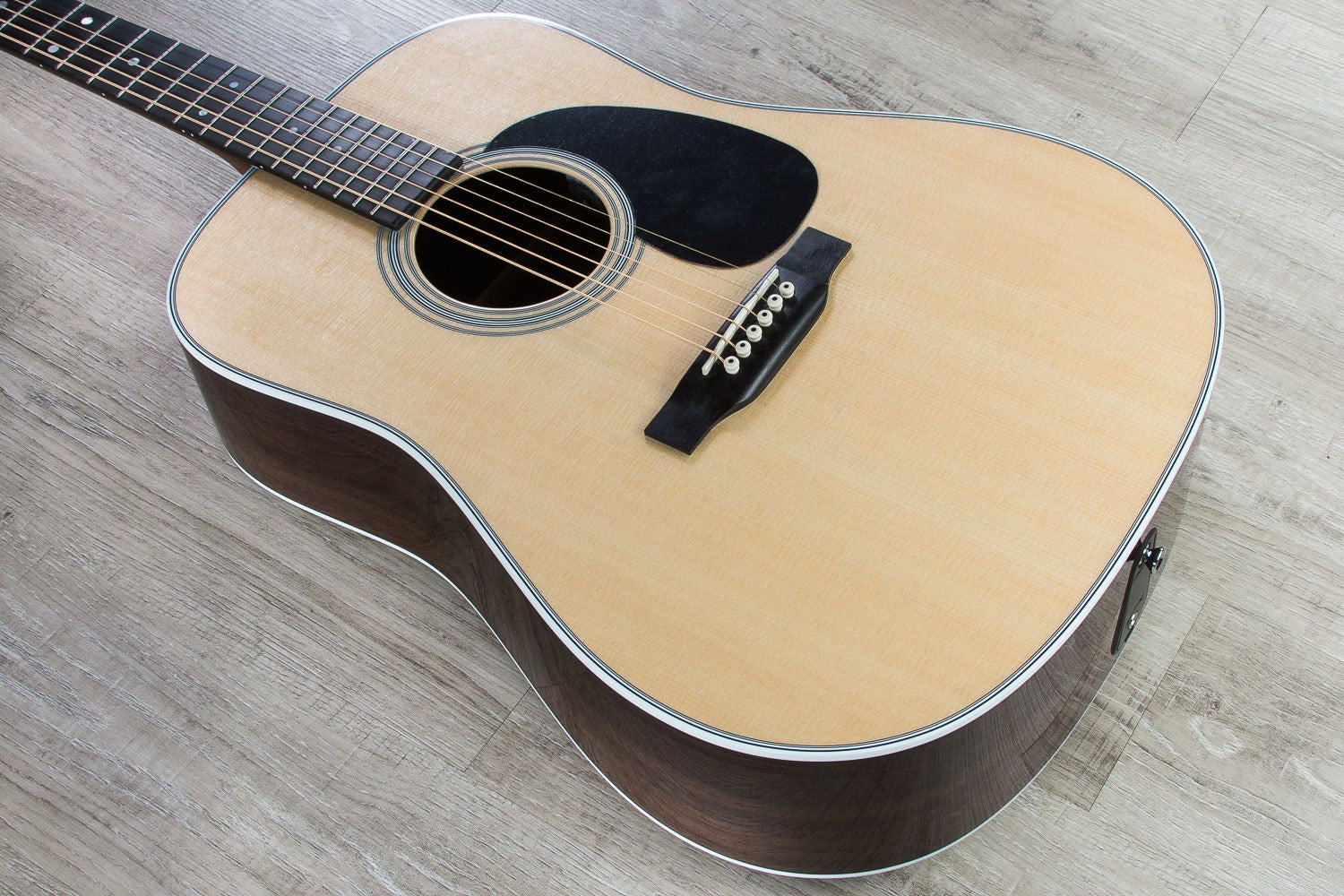 Martin D-28E Dreadnought Acoustic-Electric Guitar with Hard Case - Natural