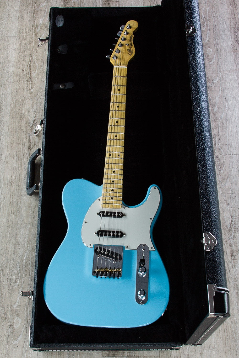 G&L USA ASAT Classic S Electric Guitar, Maple Fingerboard, Hard Case - Himalayan Blue