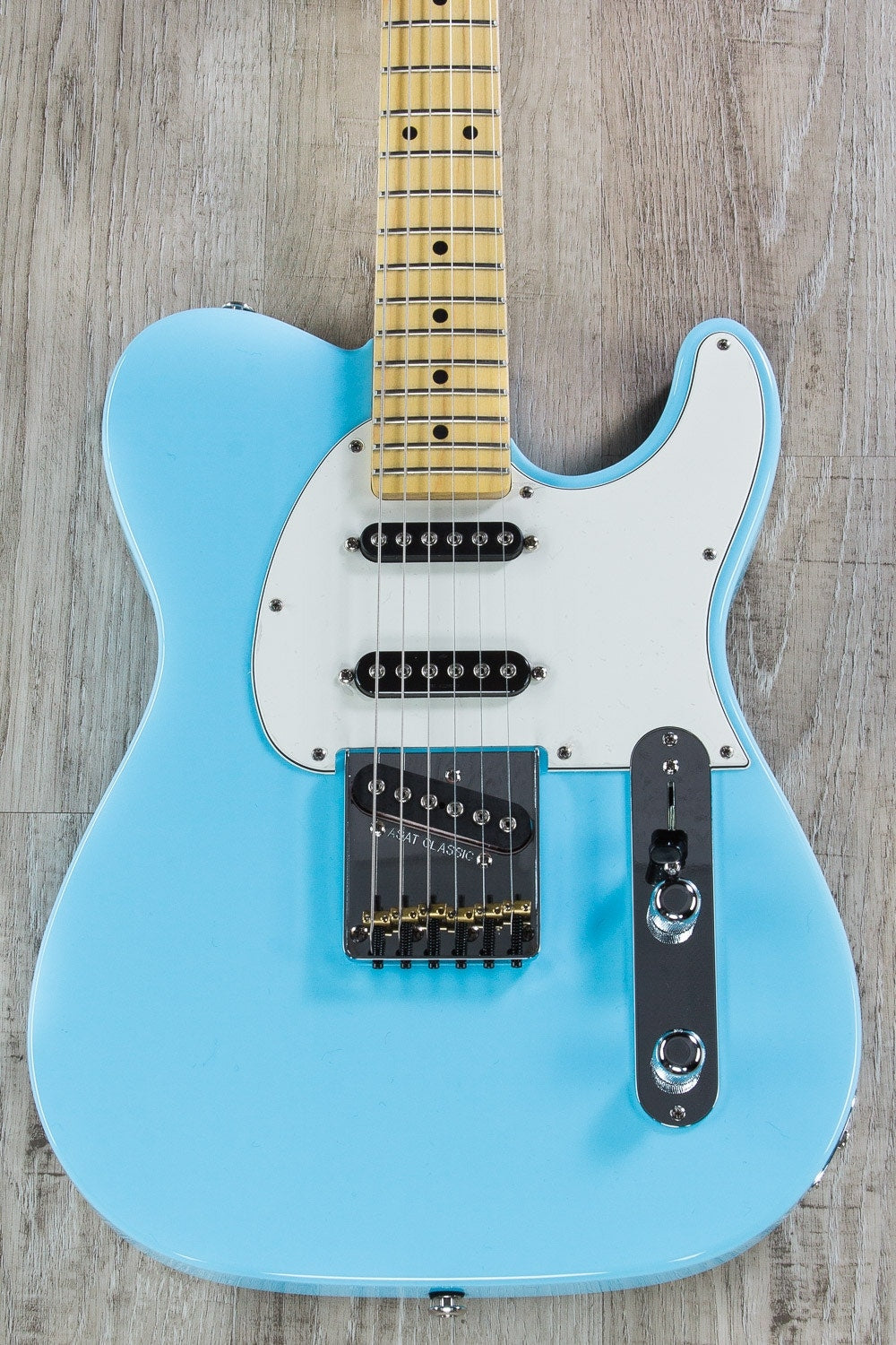 G&L USA ASAT Classic S Electric Guitar, Maple Fingerboard, Hard Case - Himalayan Blue