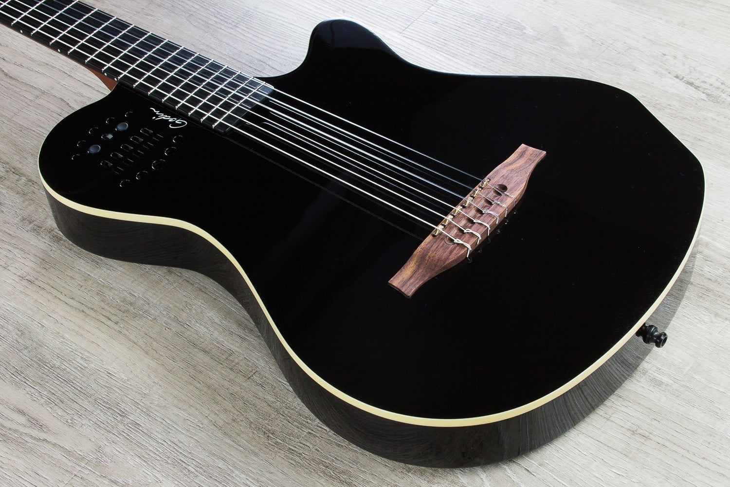 Godin Multiac Grand Concert SA Acoustic-Electric Guitar with Case - Black