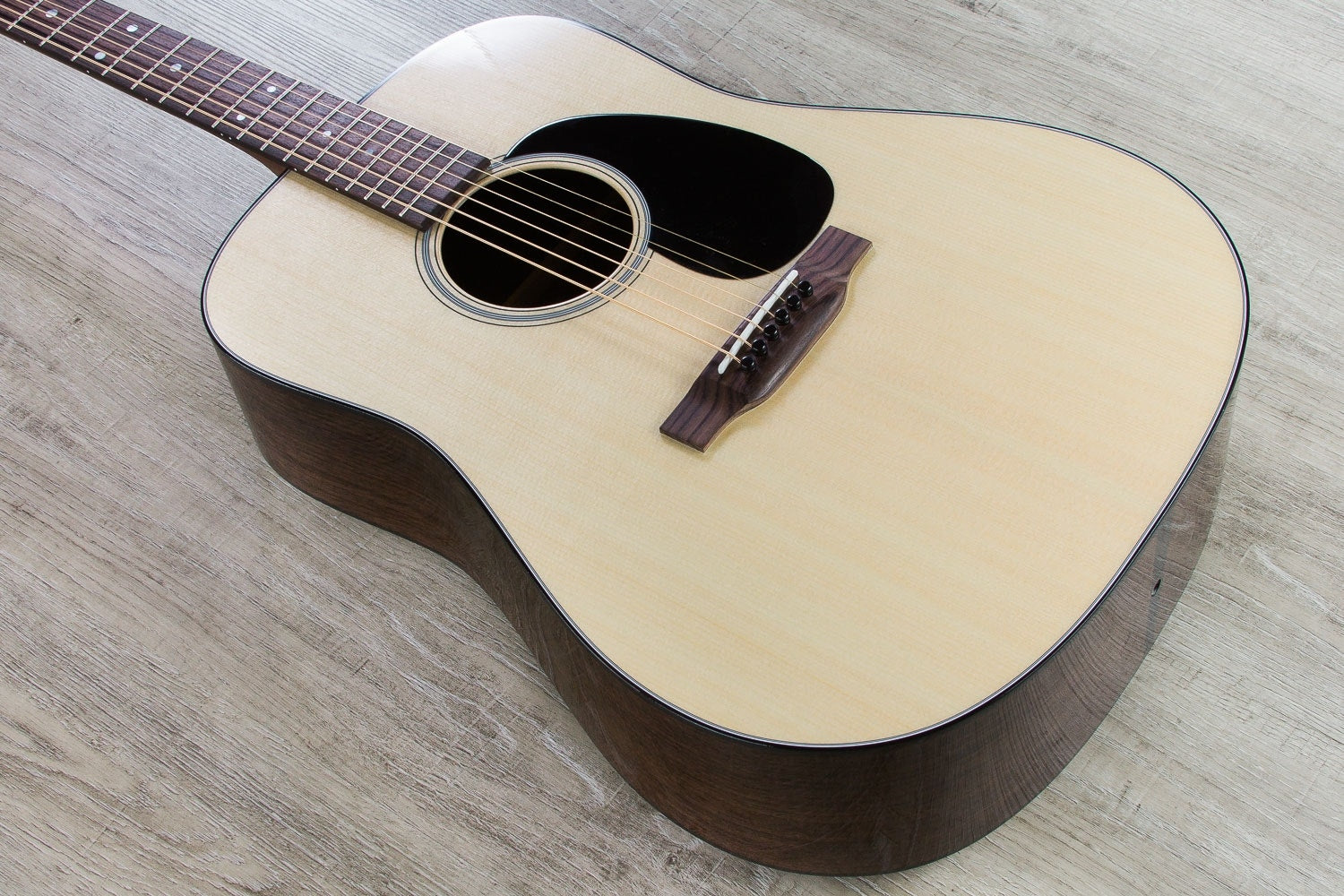 Martin Standard Series D-21 Special Dreadnought Acoustic Guitar with Hardshell Case - Natural