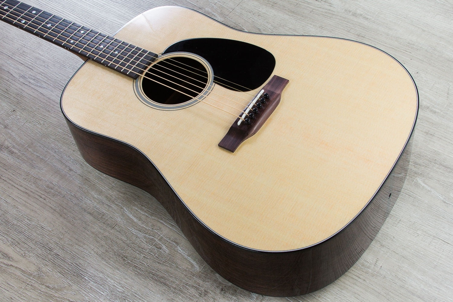 Martin Standard Series D-21 Special Dreadnought Acoustic Guitar with Hard Case - Natural