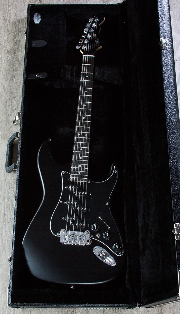 G&L USA Comanche Electric Guitar, Ebony Fingerboard, Hard Case - Jet Black