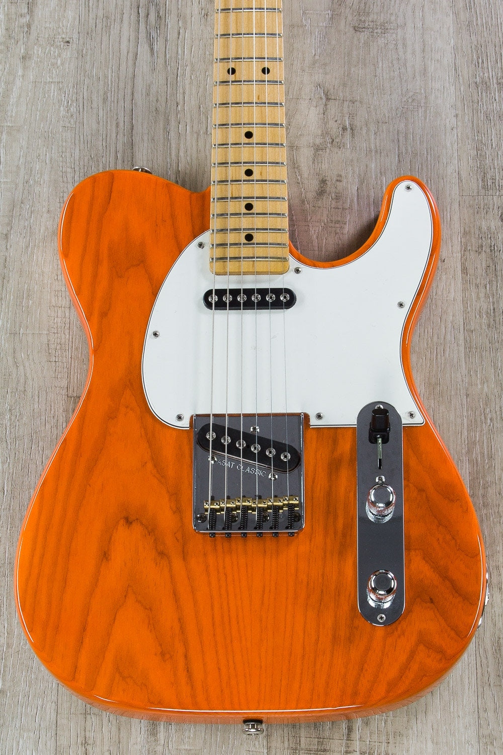G&L USA ASAT Classic Electric Guitar, Maple Fingerboard, Hard Case - Clear Orange Finish