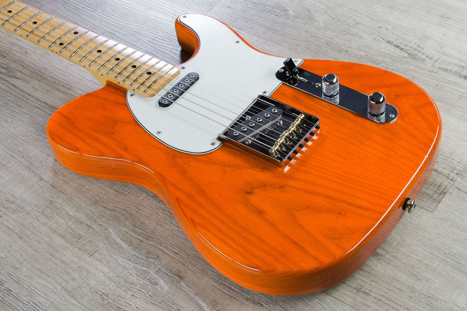 G&L USA ASAT Classic Electric Guitar, Maple Fingerboard, Hard Case - Clear Orange Finish