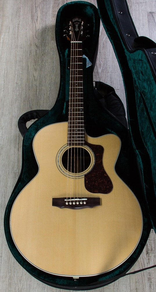 Guild F-150 Jumbo CE Acoustic-Electric Guitar, Fishman Pickup, Polyfoam Case - Natural