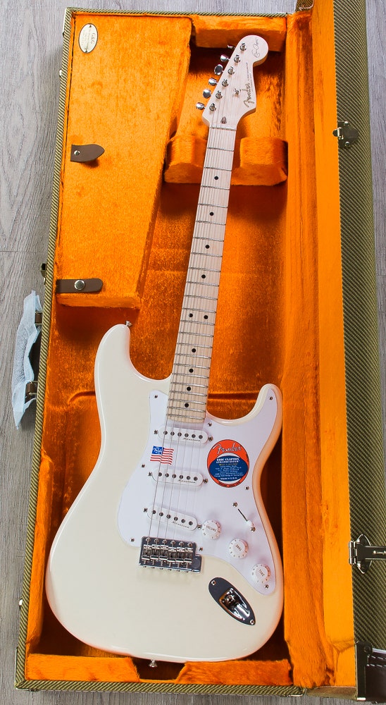 Fender Eric Clapton Stratocaster Electric Guitar, Soft V Maple Neck, Hard Case - Olympic White