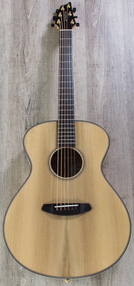 Breedlove Oregon Concert E Myrtlewood Acoustic-Electric Guitar with Hard Case