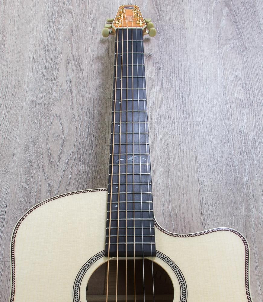 Seagull Artist Cameo Cutaway Element Acoustic-Electric Guitar with Deluxe TRIC Case - Natural Satin