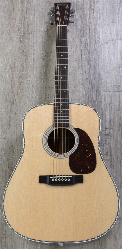 Martin Standard Series HD-28 Dreadnought Acoustic Guitar with Case - Natural