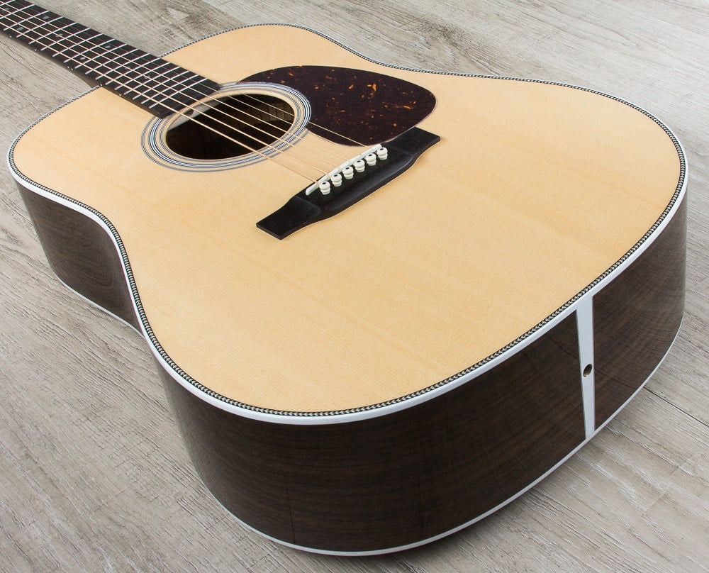 Martin Standard Series HD-28 Dreadnought Acoustic Guitar with Case - Natural