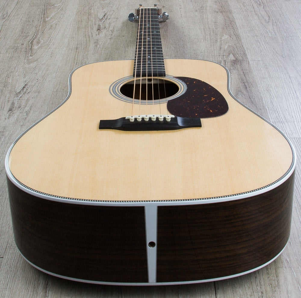 Martin Standard Series HD-28 Dreadnought Acoustic Guitar with Case - Natural