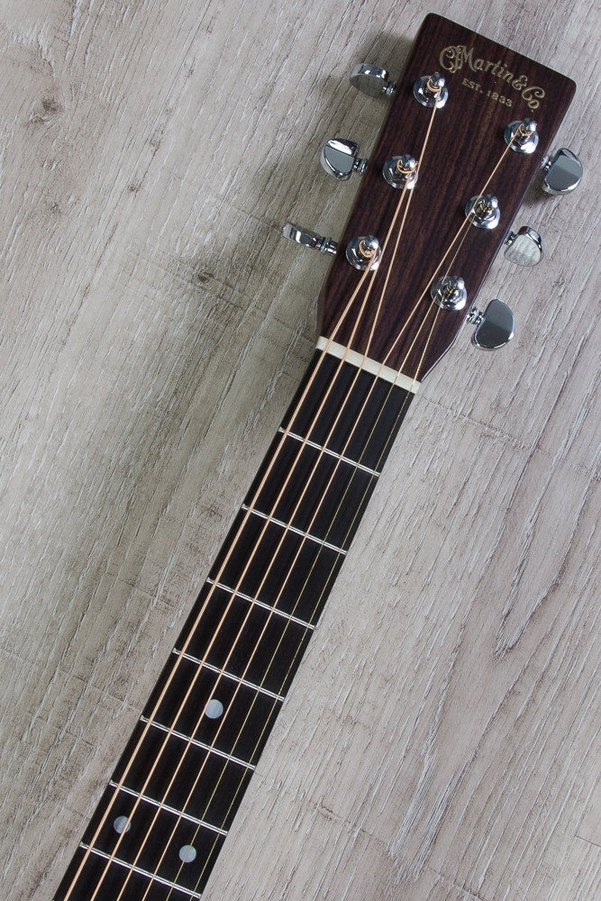Martin Standard Series 000‑28 Auditorium Acoustic Guitar with Case - Natural