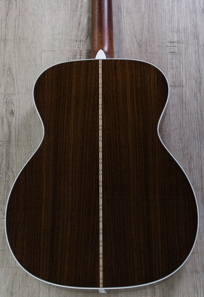 Martin Standard Series 000‑28 Auditorium Acoustic Guitar with Case - Natural