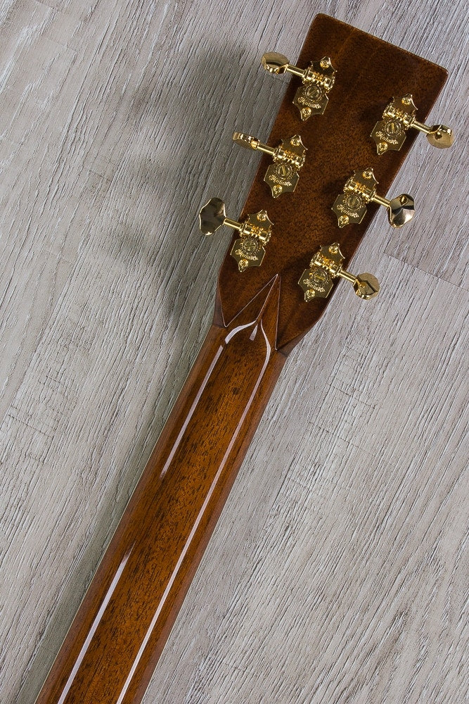 Martin Standard Series D‑42 Dreadnought Acoustic Guitar, Ebony Fingerboard, Hard Case - Natural