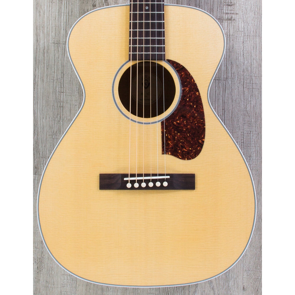 Guild M-40 Troubadour Concert Acoustic Guitar, Indian Rosewood Fingerboard, Hardshell Case - Natural