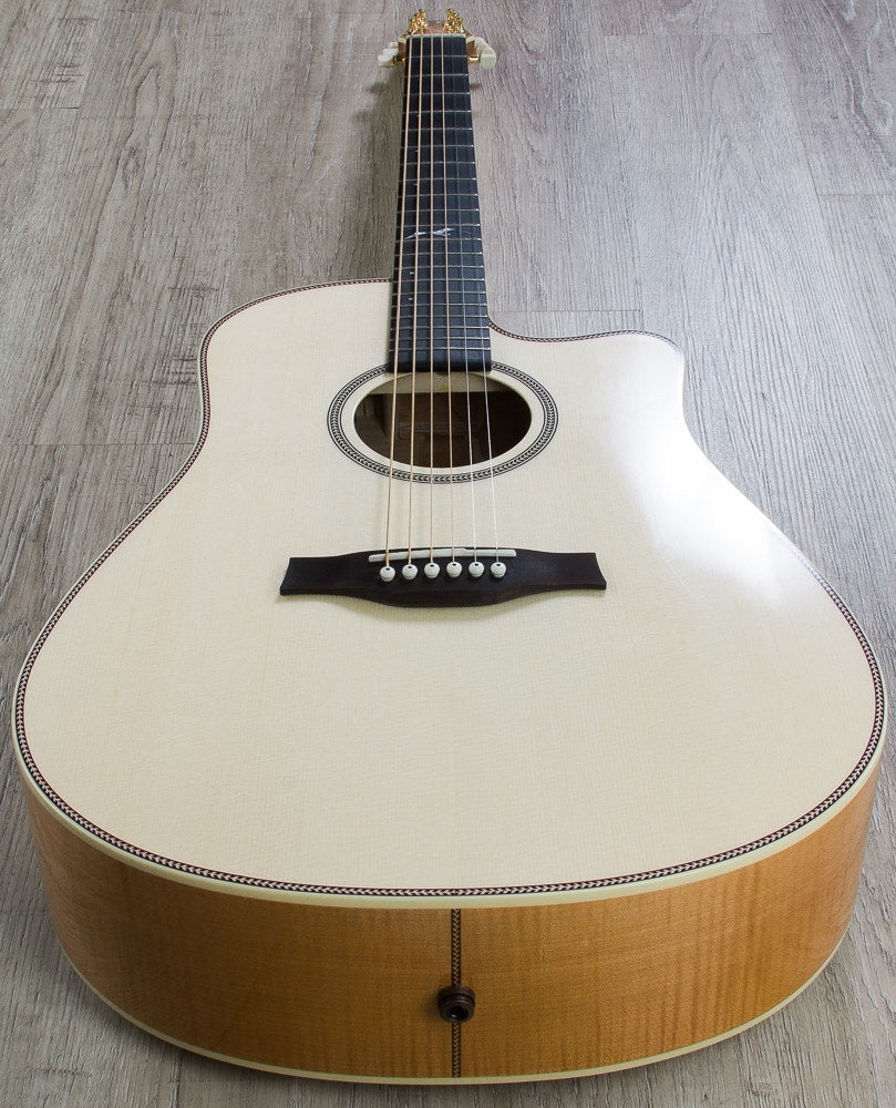 Seagull Artist Cameo CW Element Acoustic Guitar with Deluxe TRIC - Natural Satin (B-STOCK)