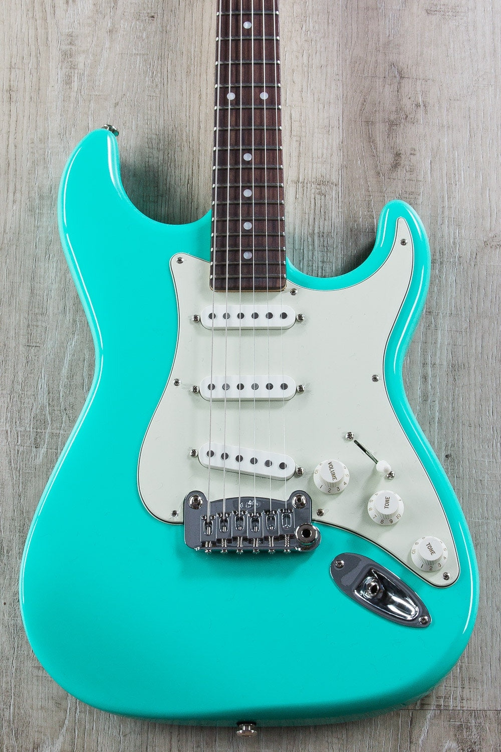 G&L USA Legacy Electric Guitar, Rosewood Fingerboard, Hard Case - Belair Green