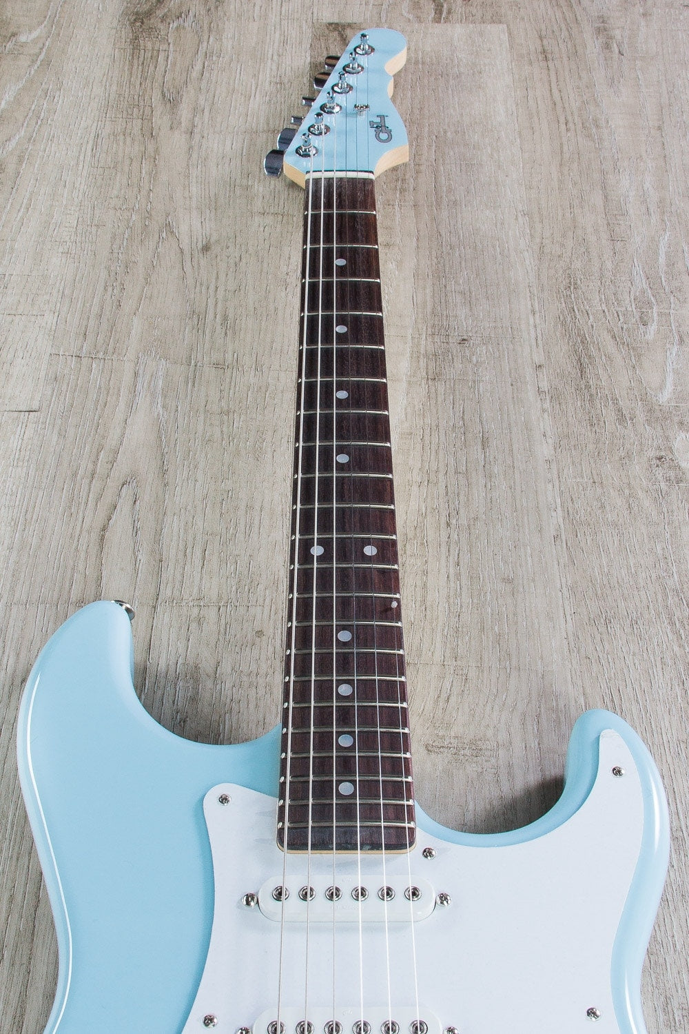 G&L USA S-500 Electric Guitar, Rosewood Fingerboard, Hard Case - Sonic Blue