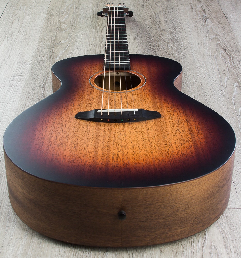 Breedlove USA Concert Fire Light Mahogany Acoustic Guitar with Case