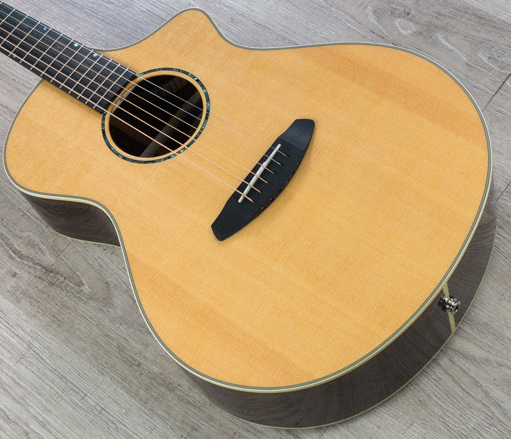 Breedlove Premier Concert Rosewood Acoustic Guitar with Hard Case  - Natural (B-STOCK)