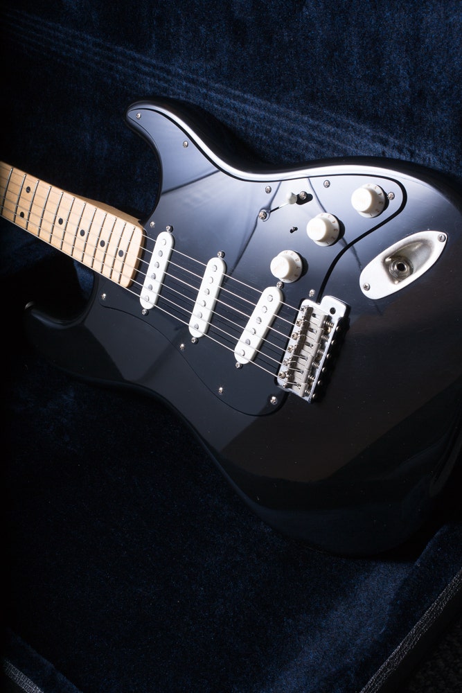Iconic Custom Guitars Dark Side NOS Electric Guitar, Manlius Pickups, Hard Case - Gloss Black Finish