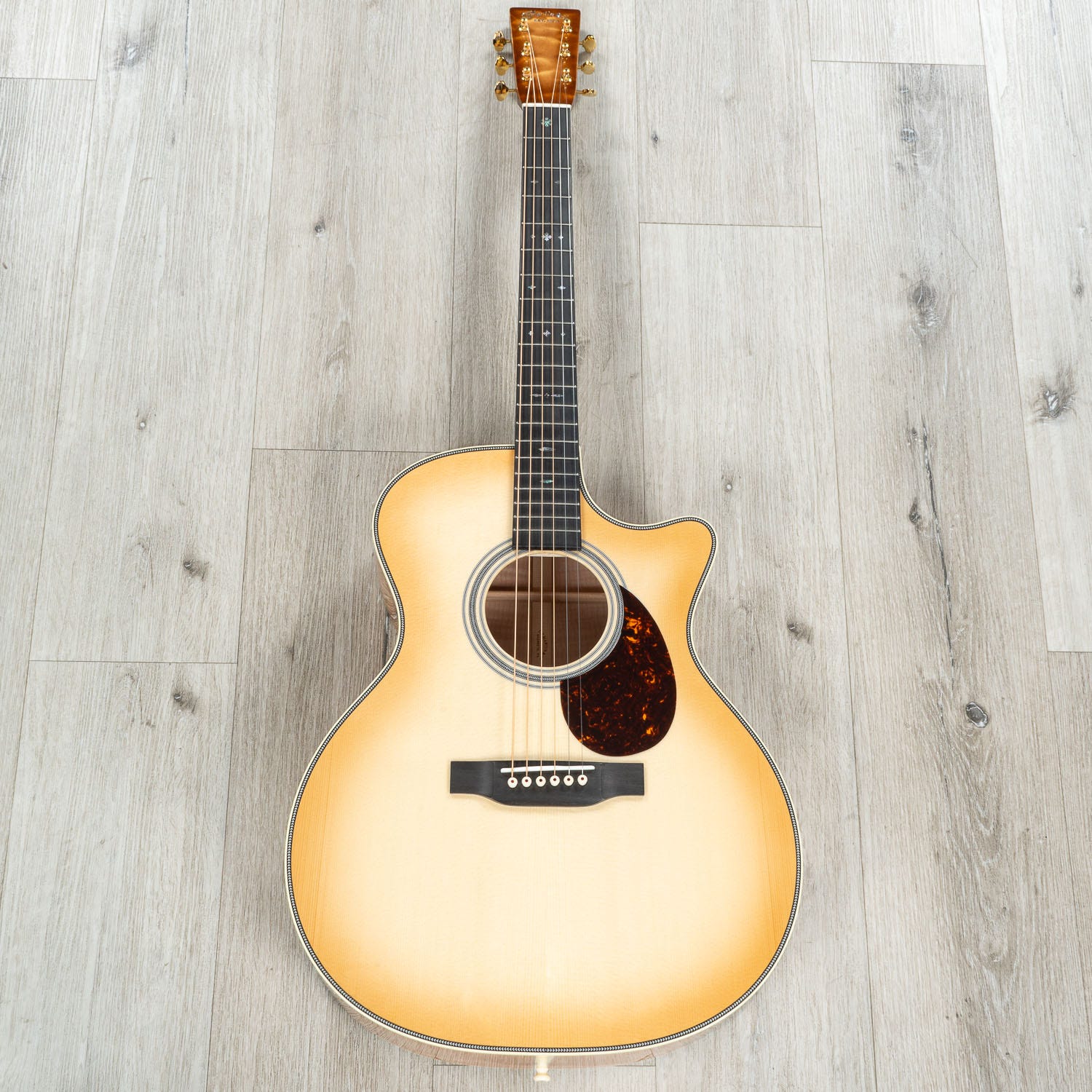 Martin Custom Shop GP-28 Grand Performance Venetian Cutaway Acoustic Guitar, Pacific Big Leaf Flamed Maple, Toasted Burst